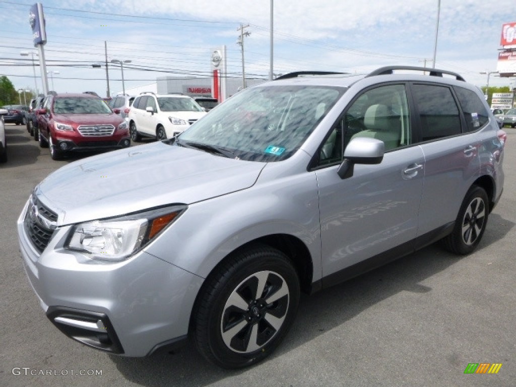 Ice Silver Metallic 2017 Subaru Forester 2.5i Premium Exterior Photo #120179528