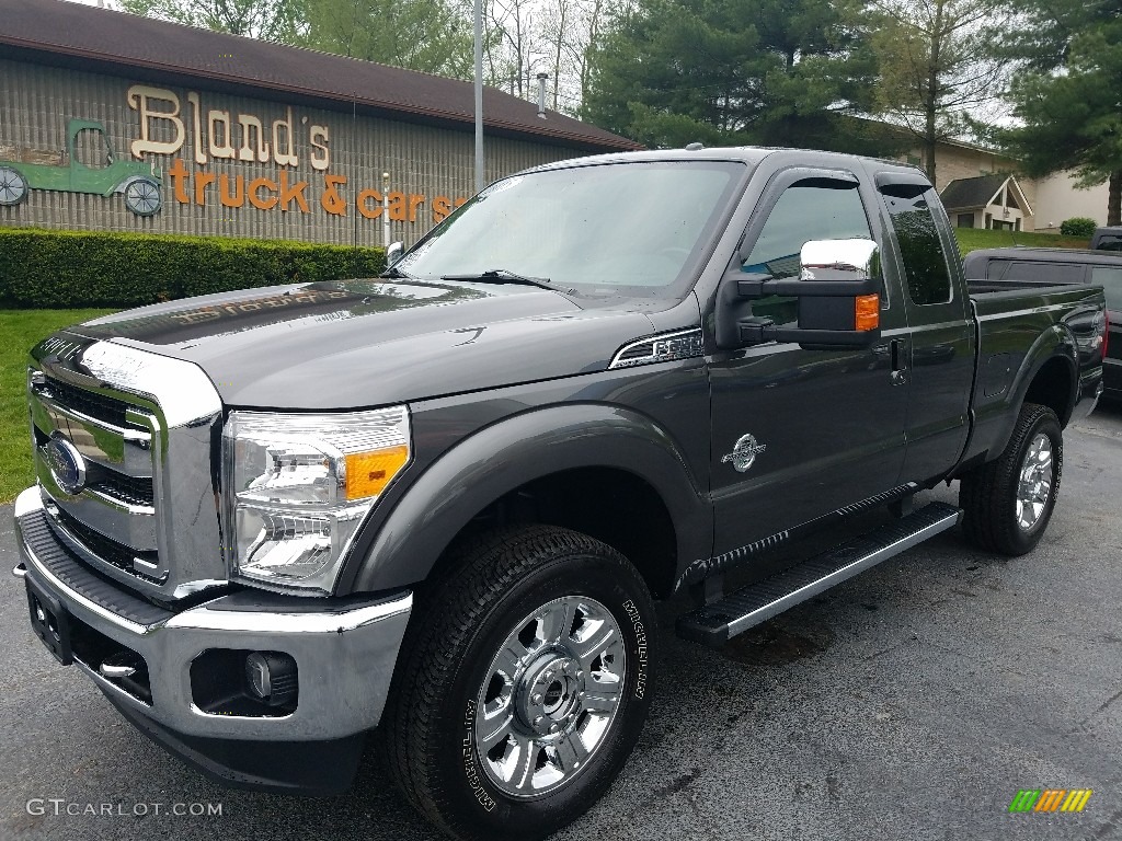 Magnetic Ford F250 Super Duty