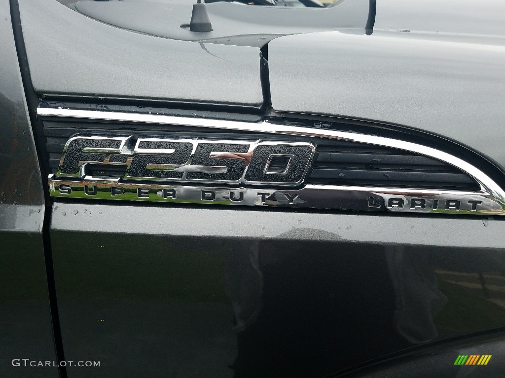 2015 F250 Super Duty Lariat Super Cab 4x4 - Magnetic / Black photo #11