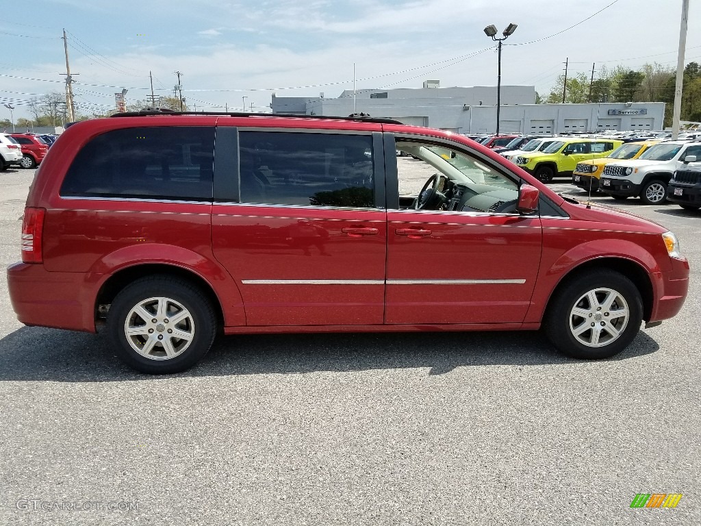2009 Town & Country Touring - Deep Crimson Crystal Pearl / Medium Slate Gray/Light Shale photo #5
