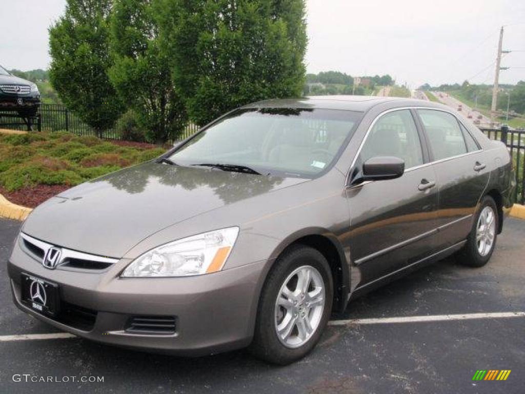 Carbon Bronze Pearl Honda Accord