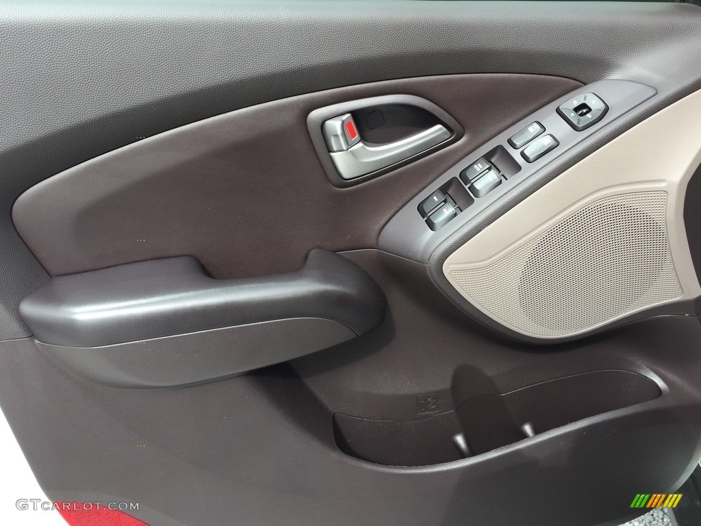 2013 Tucson GLS AWD - Cotton White / Taupe photo #7