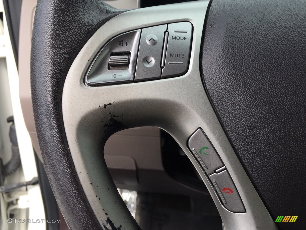 2013 Tucson GLS AWD - Cotton White / Taupe photo #18