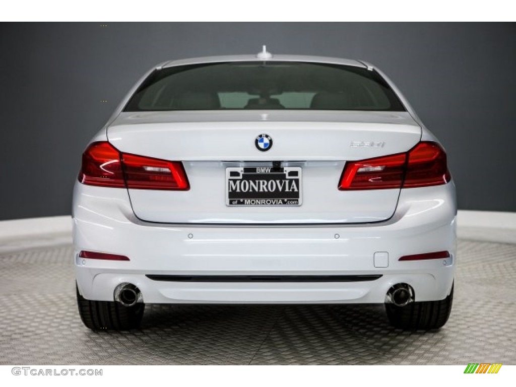 2017 5 Series 530i Sedan - Glacier Silver Metallic / Black photo #4