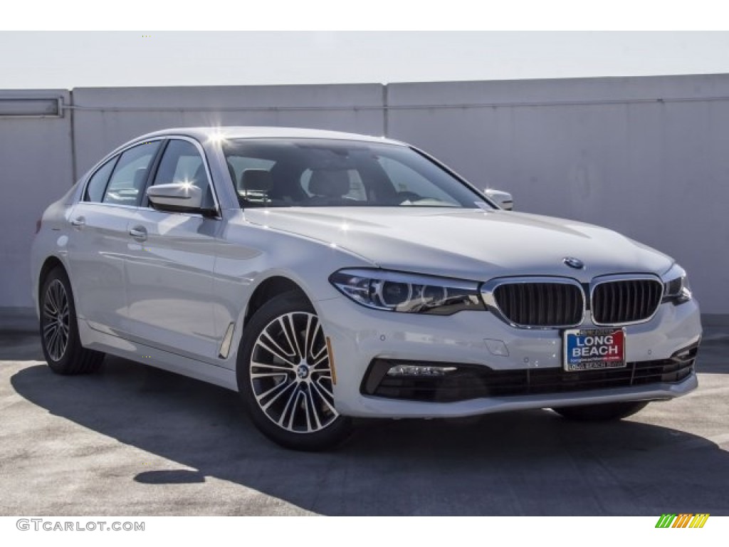 2017 5 Series 530i Sedan - Alpine White / Canberra Beige photo #12