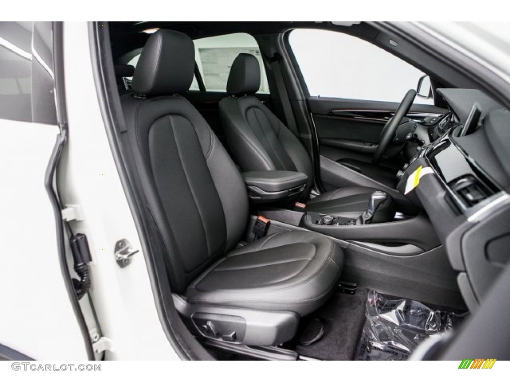Black Interior 2017 BMW X1 xDrive28i Photo #120187035