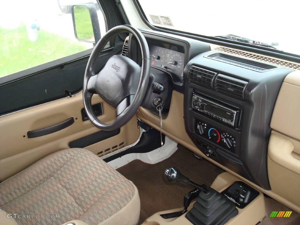 2000 Wrangler Sport 4x4 - Stone White / Camel photo #16