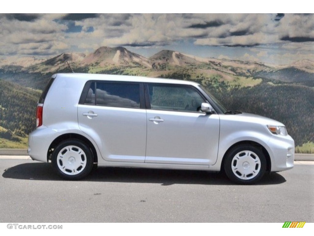 2013 xB  - Classic Silver Metallic / Dark Gray photo #2
