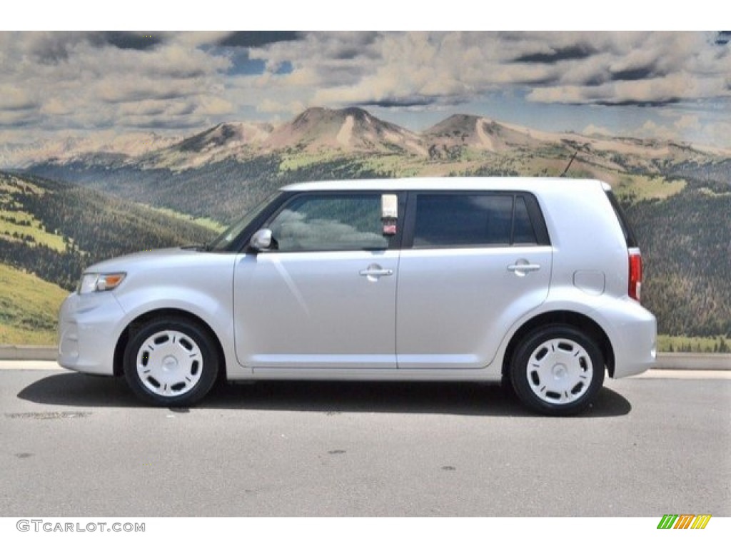 2013 xB  - Classic Silver Metallic / Dark Gray photo #6