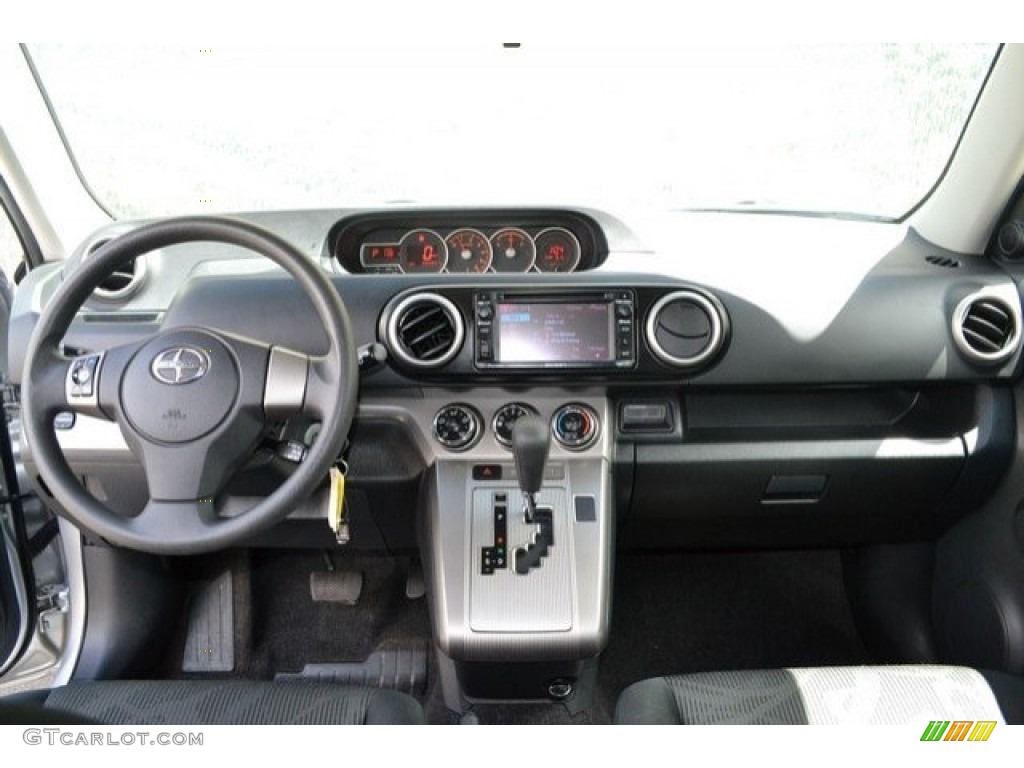 2013 xB  - Classic Silver Metallic / Dark Gray photo #12
