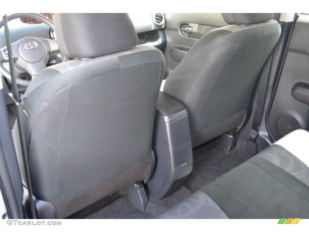 2013 xB  - Classic Silver Metallic / Dark Gray photo #17