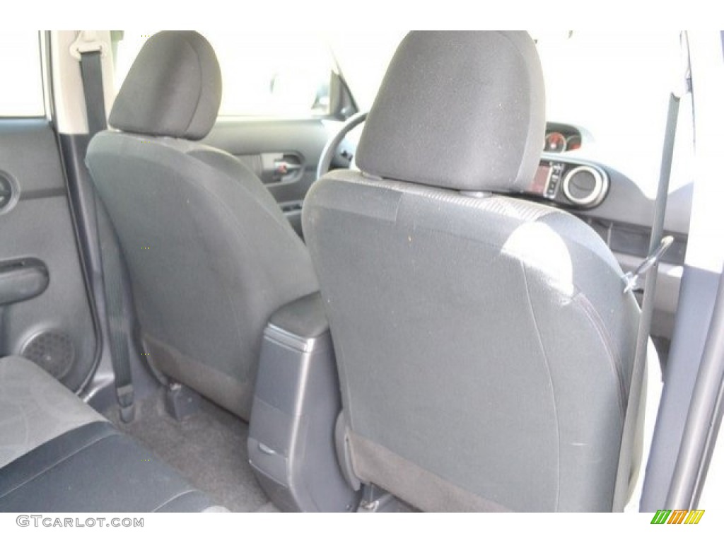 2013 xB  - Classic Silver Metallic / Dark Gray photo #18