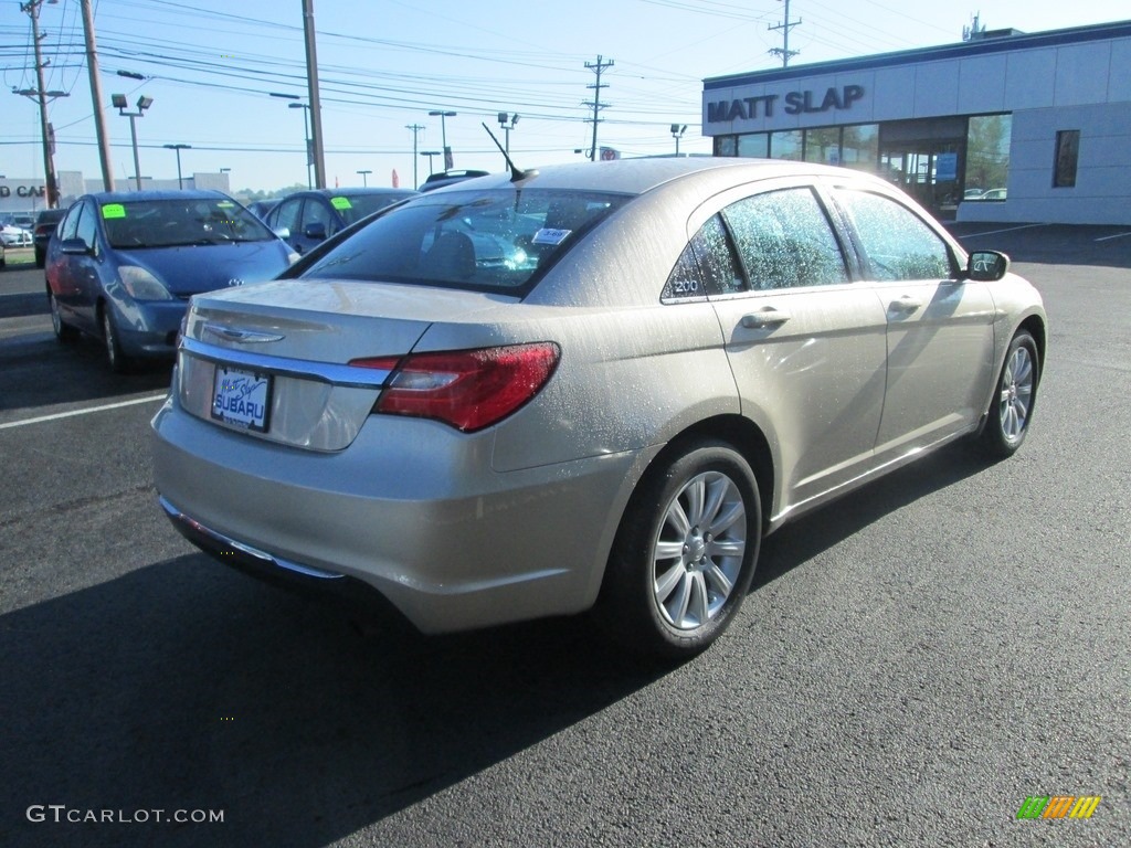 2014 200 Touring Sedan - Cashmere Pearl / Black/Light Frost Beige photo #6