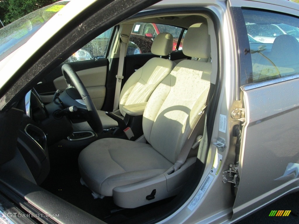 2014 200 Touring Sedan - Cashmere Pearl / Black/Light Frost Beige photo #15