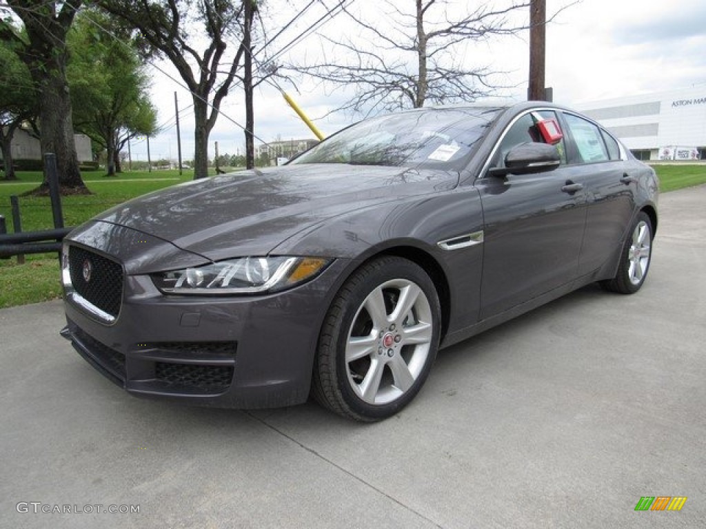 2017 XE 25t Premium - Tempest Gray / Jet photo #10