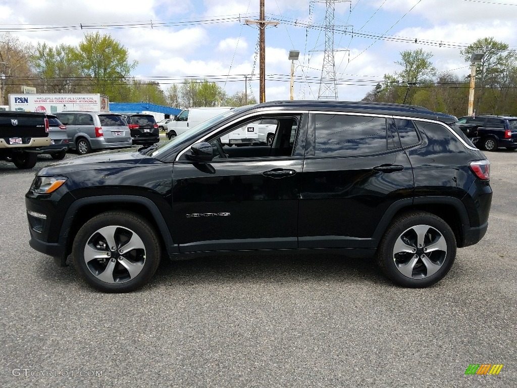 2017 Compass Latitude 4x4 - Black / Black photo #3