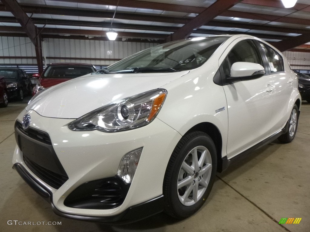 2017 Prius c One - Moonglow / Gray photo #4