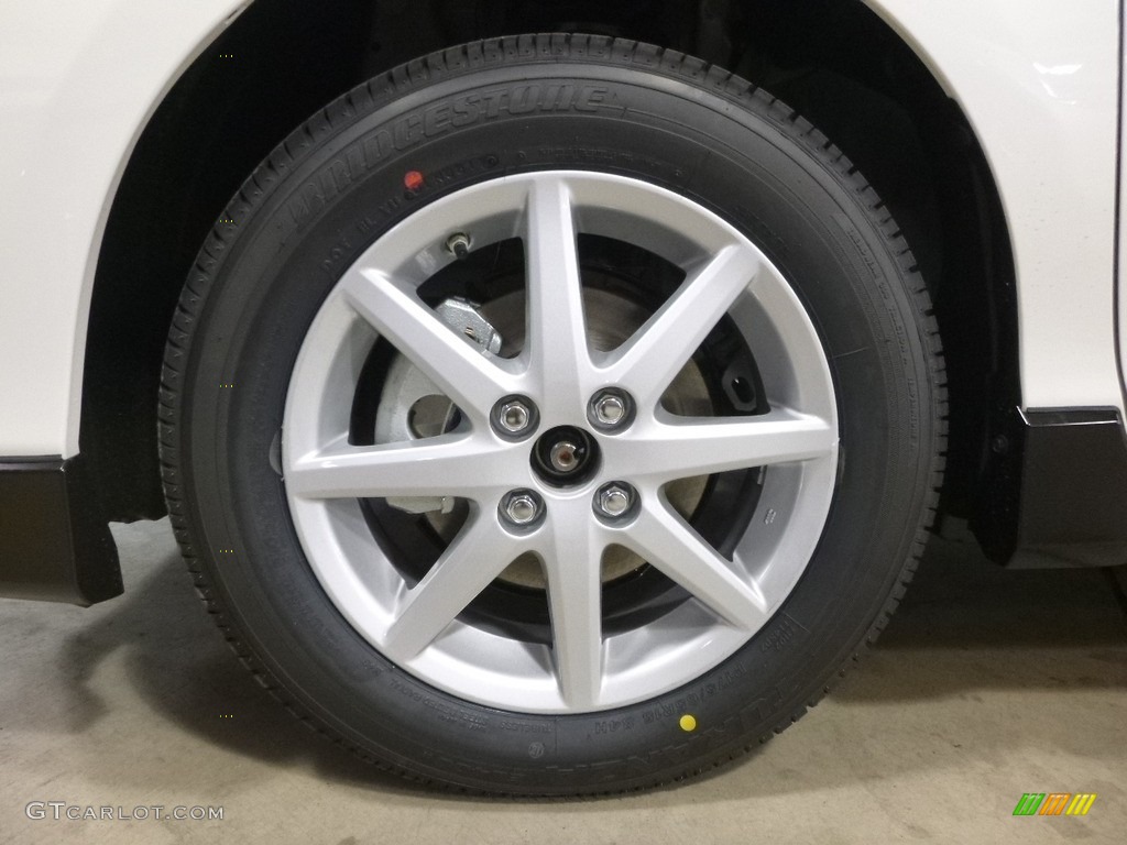 2017 Toyota Prius c One Wheel Photo #120205010