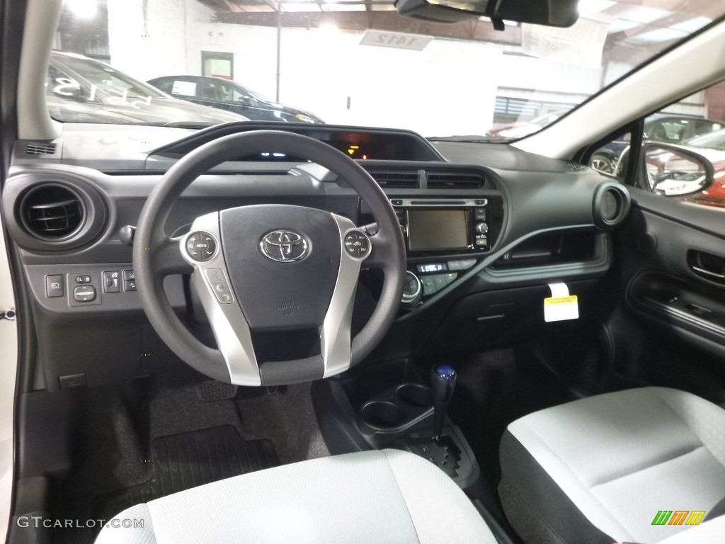 2017 Prius c One - Moonglow / Gray photo #8