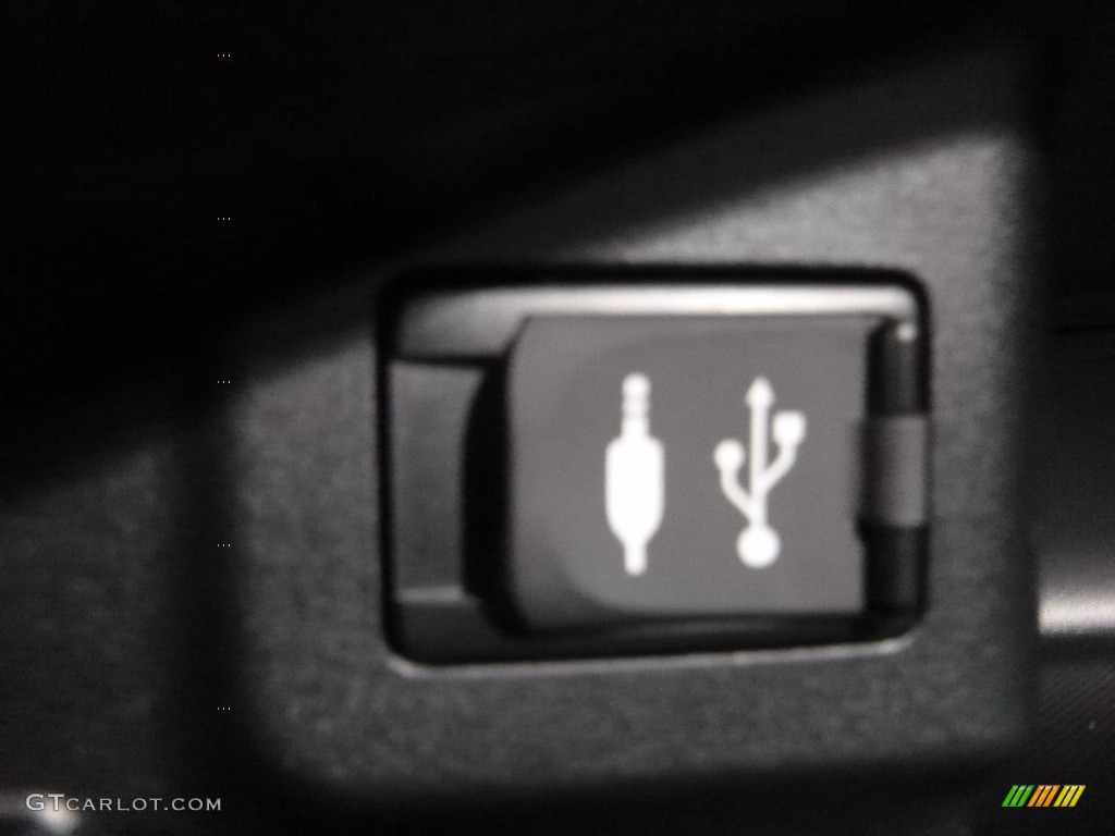 2017 Prius c One - Moonglow / Gray photo #13