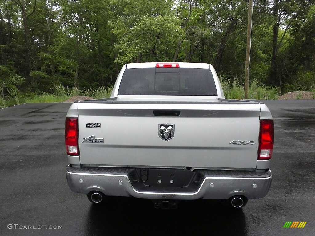 2017 1500 Big Horn Crew Cab 4x4 - Bright Silver Metallic / Black/Diesel Gray photo #7
