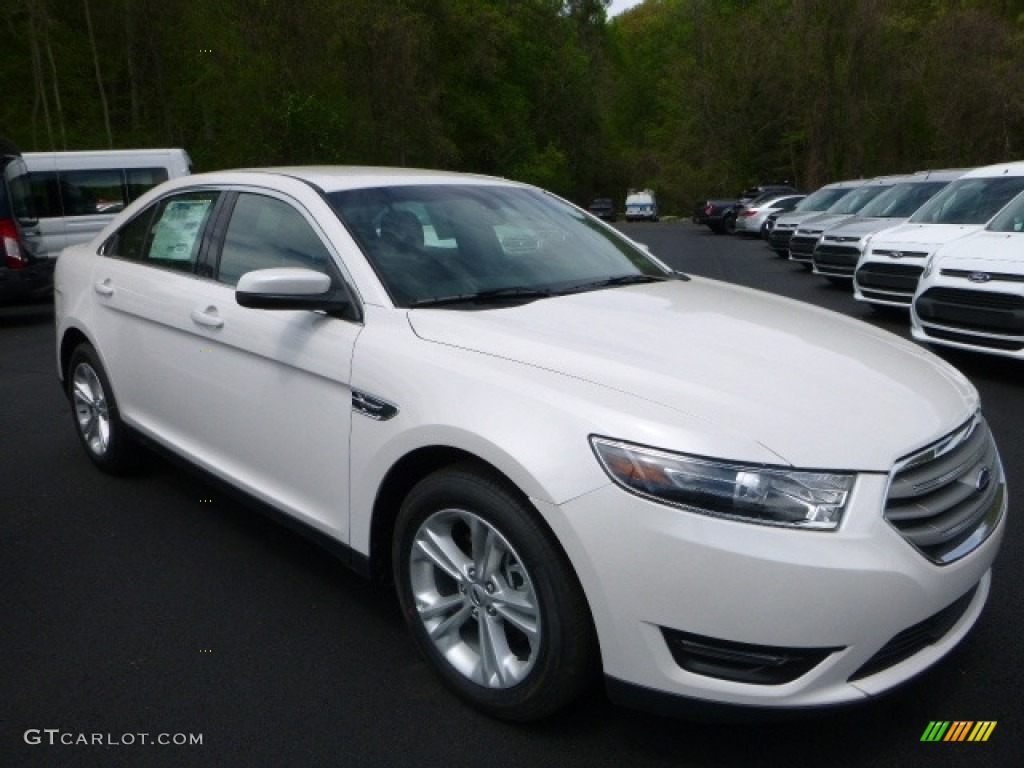 White Platinum 2017 Ford Taurus SEL Exterior Photo #120214070