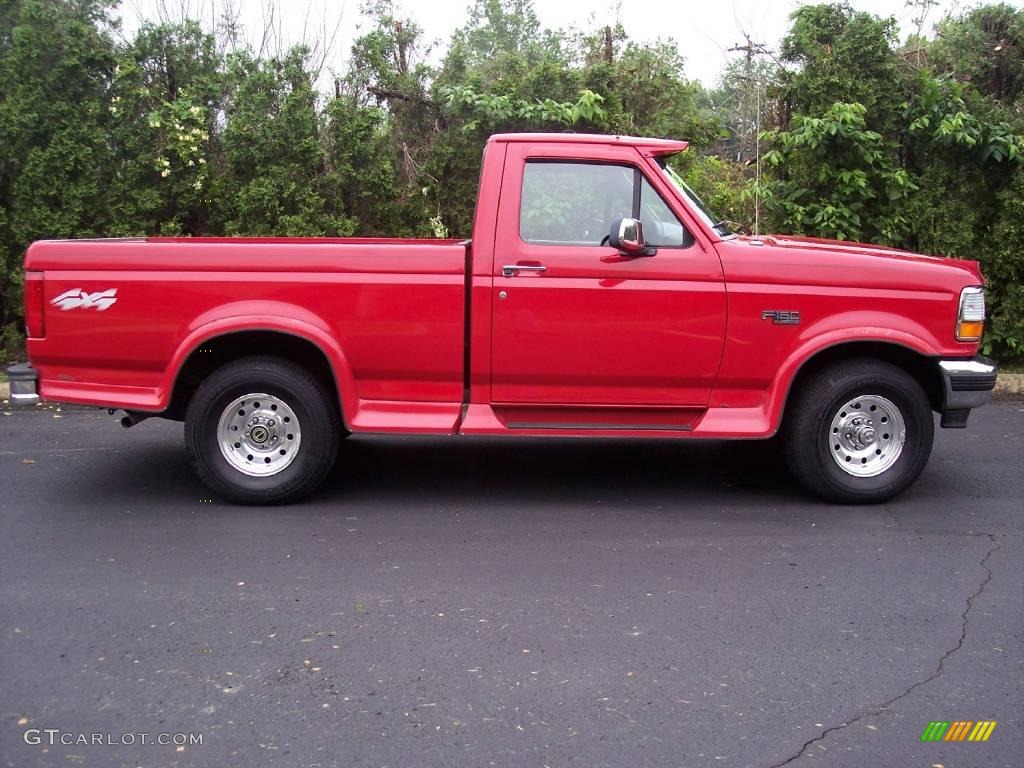 1995 F150 XLT Regular Cab 4x4 - Ultra Red / Gray photo #11
