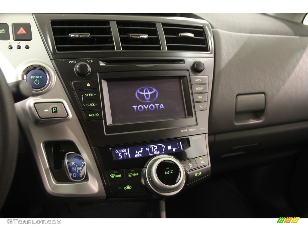 2014 Prius v Three - Classic Silver Metallic / Dark Gray photo #8