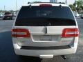 2008 White Suede Metallic Lincoln Navigator Luxury  photo #4