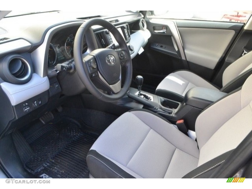 2017 RAV4 XLE AWD Hybrid - Magnetic Gray Metallic / Ash photo #5