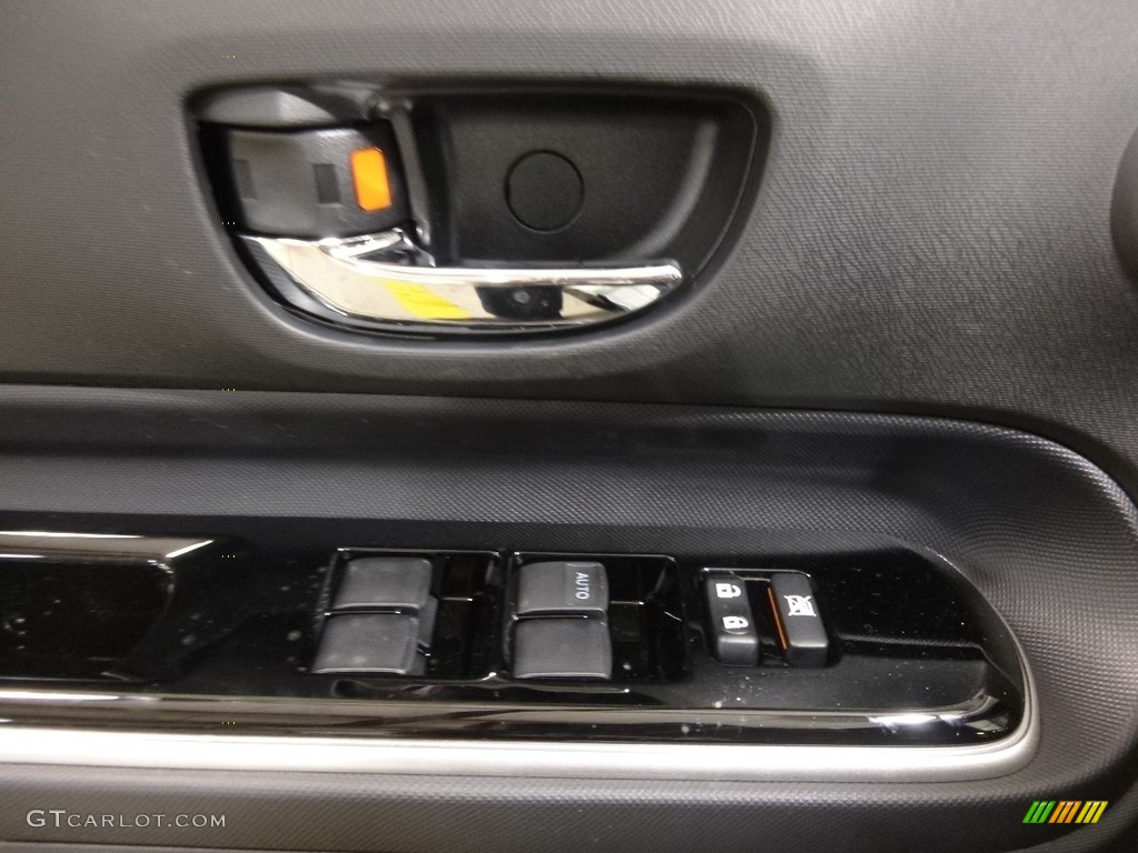 2017 Prius c Three - Moonglow / Black photo #9