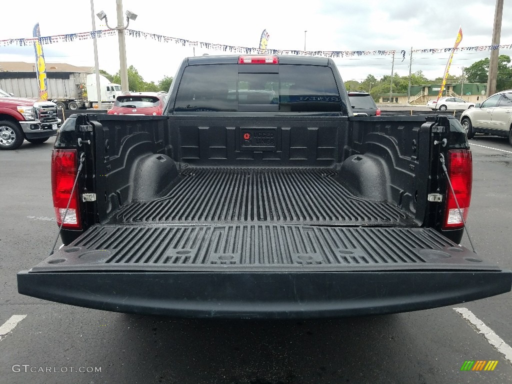 2017 1500 Big Horn Quad Cab - Brilliant Black Crystal Pearl / Black/Diesel Gray photo #19