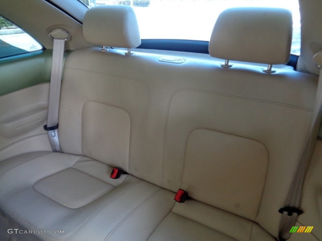 2006 Volkswagen New Beetle TDI Coupe Rear Seat Photo #120230088