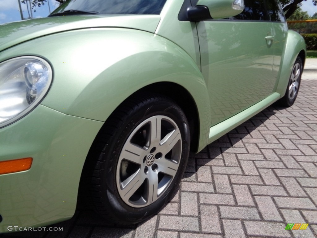 2006 New Beetle TDI Coupe - Gecko Green Metallic / Cream photo #47