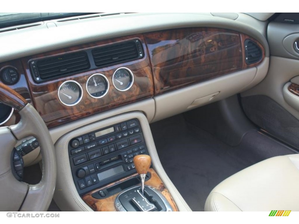 2006 XK XK8 Convertible - Satin Silver Metallic / Ivory photo #23