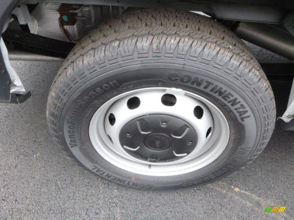 2017 Transit Van 250 MR Long - Oxford White / Pewter photo #8