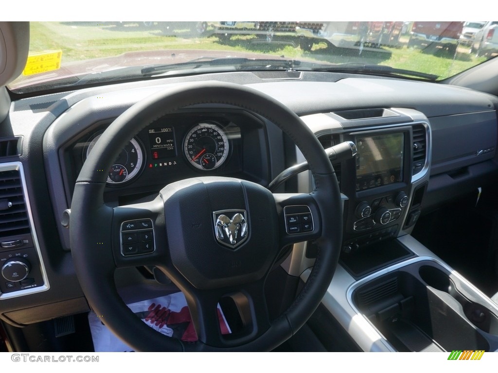 2017 Ram 3500 Big Horn Crew Cab 4x4 Dashboard Photos
