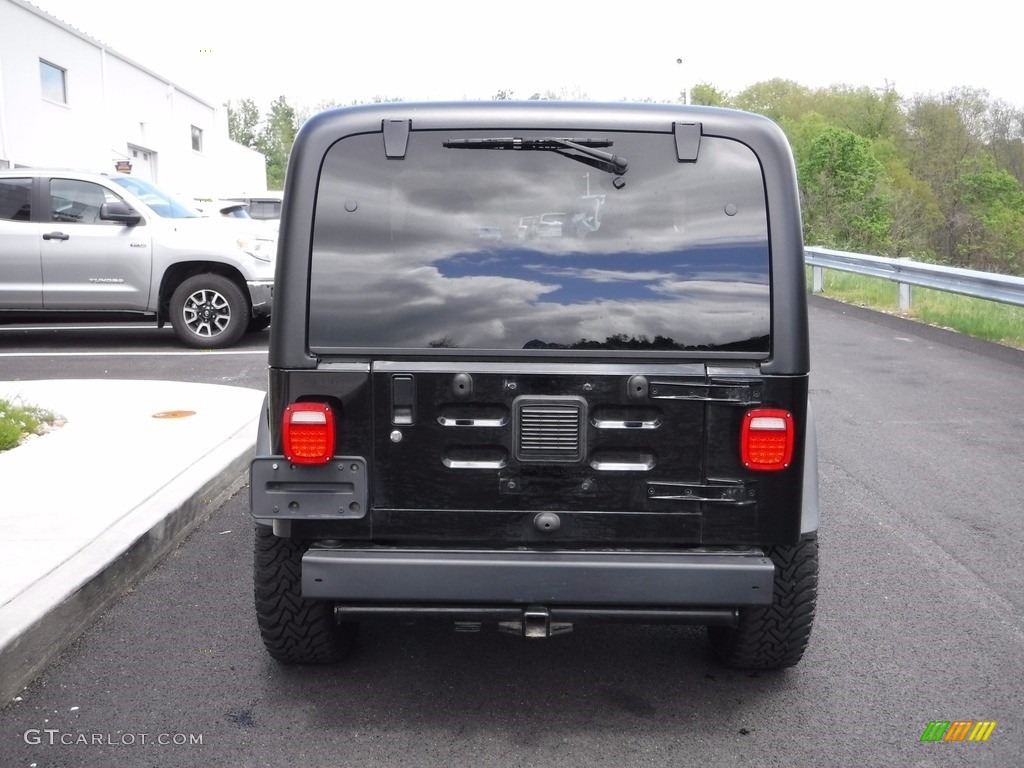 2004 Wrangler Sport 4x4 - Black / Dark Slate Gray photo #9