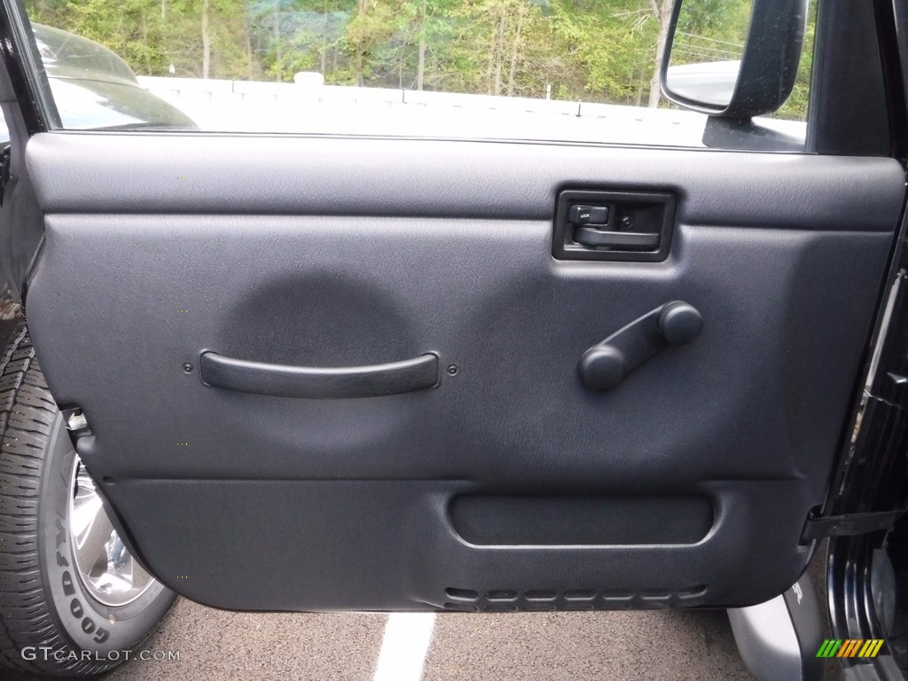 2004 Wrangler Sport 4x4 - Black / Dark Slate Gray photo #11