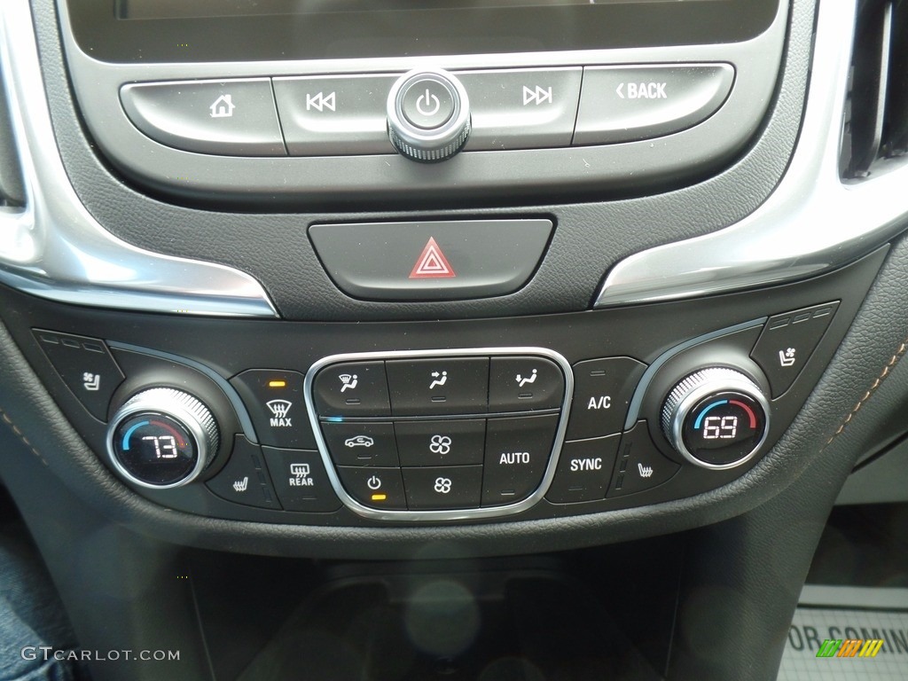 2018 Chevrolet Equinox Premier AWD Controls Photo #120246504