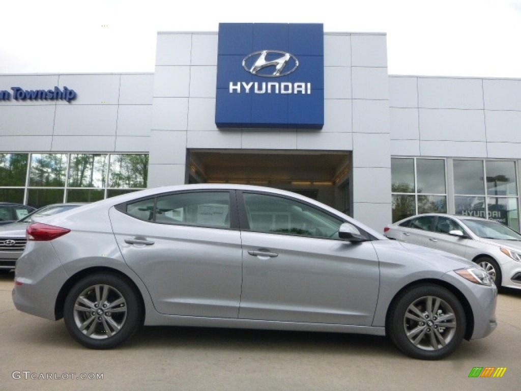 2017 Elantra SE - Gray / Gray photo #1