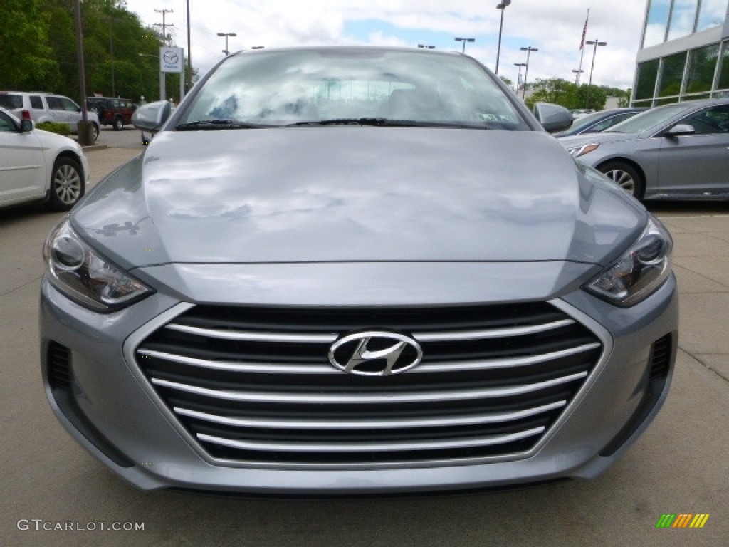 2017 Elantra SE - Gray / Gray photo #4