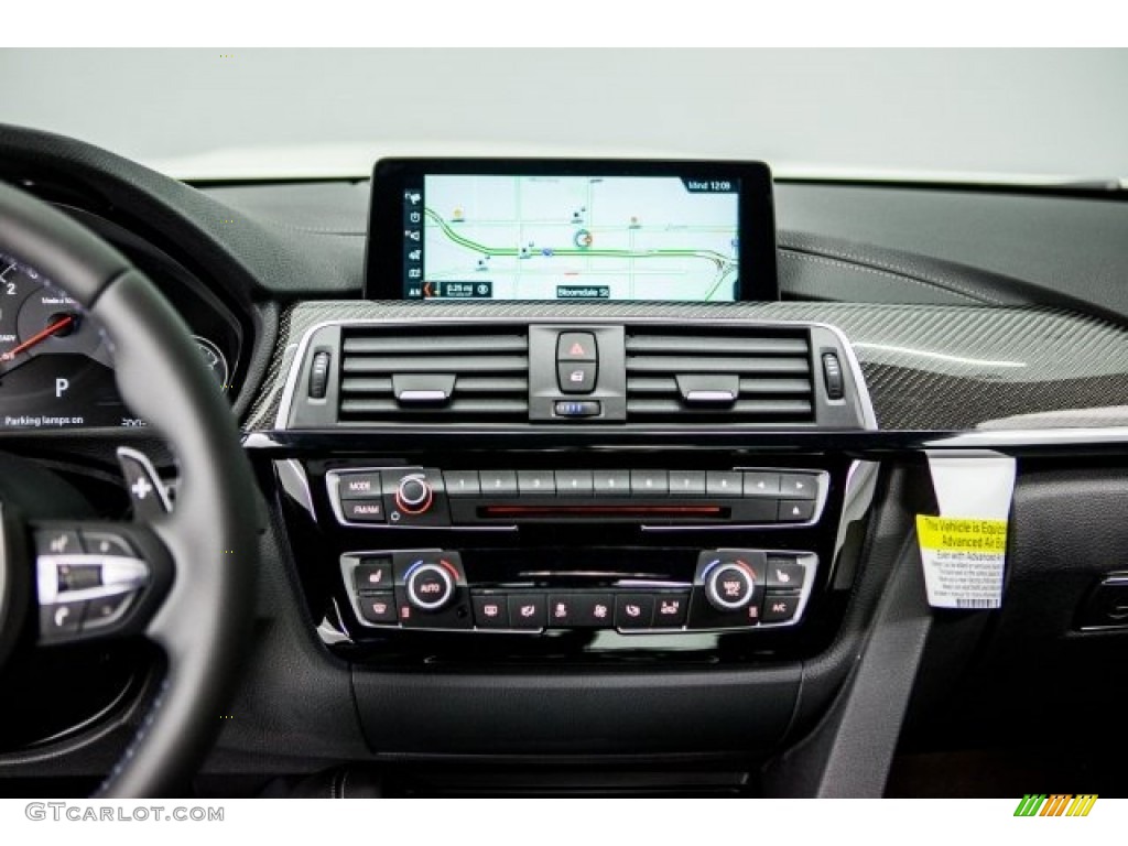 2018 BMW M4 Coupe Controls Photo #120248082