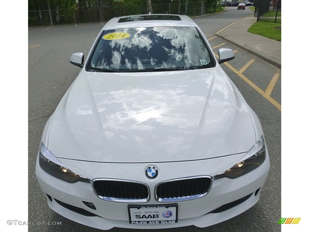 2014 3 Series 320i xDrive Sedan - Alpine White / Black photo #8