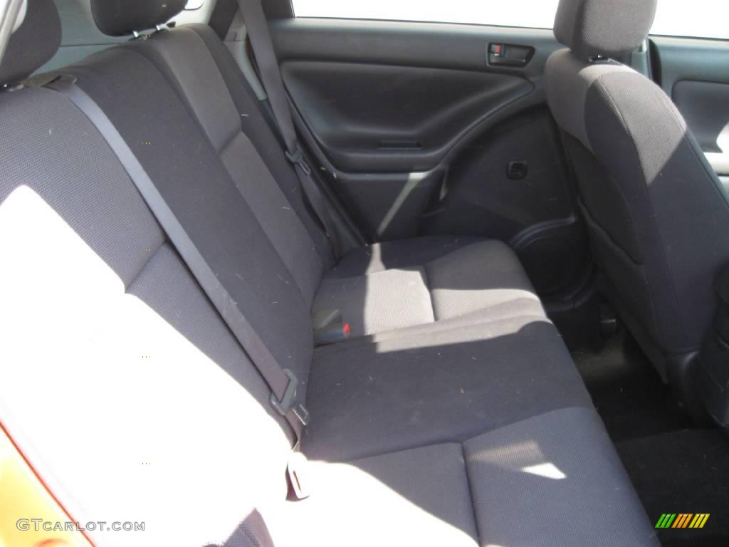 2004 Vibe AWD - Fusion Orange Metallic / Graphite photo #7