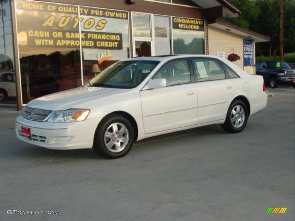 2001 Avalon XL - Diamond White Pearl / Taupe photo #1