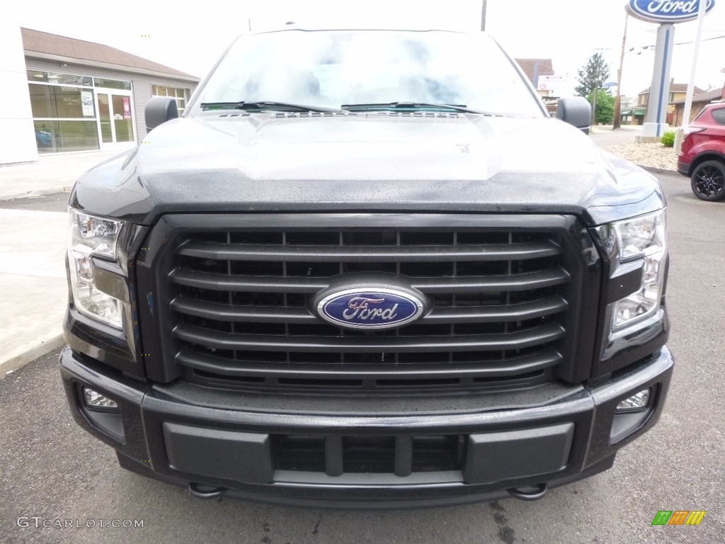 2017 F150 XL SuperCab 4x4 - Shadow Black / Black photo #2