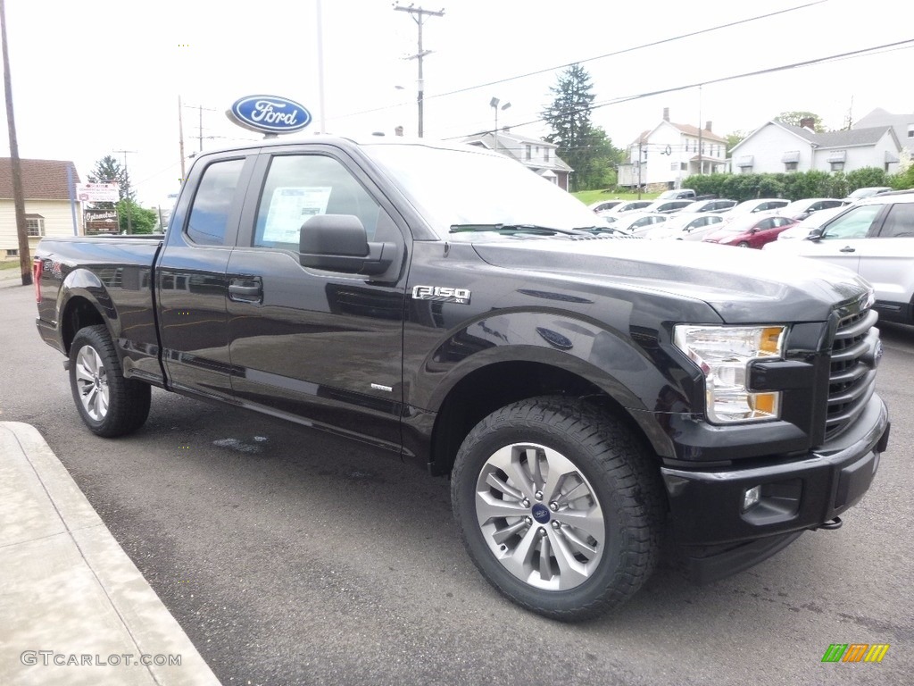 2017 F150 XL SuperCab 4x4 - Shadow Black / Black photo #3