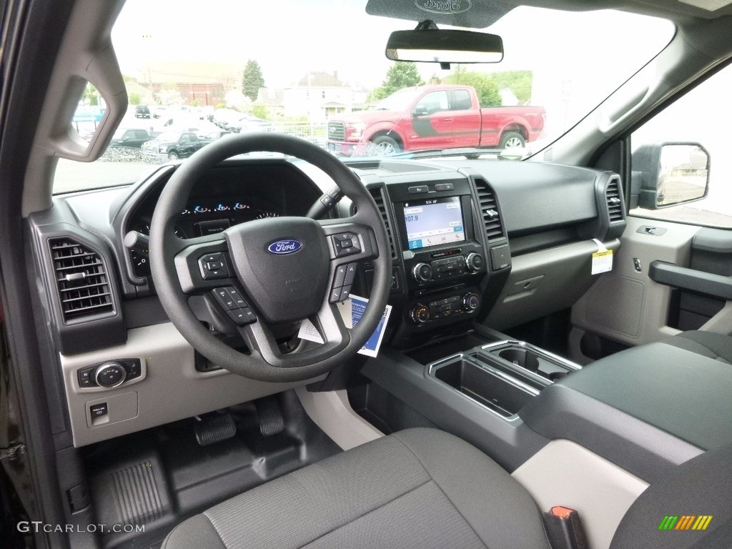 2017 F150 XL SuperCab 4x4 - Shadow Black / Black photo #12