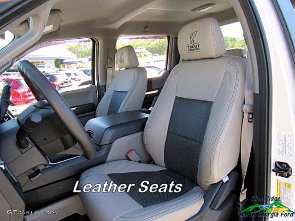 2016 F150 XL SuperCrew 4x4 - Oxford White / Medium Earth Gray photo #12